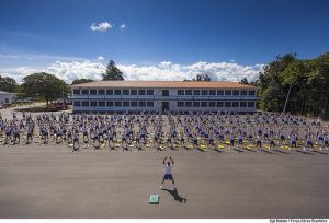 photo credit: Força Aérea Brasileira - Página Oficial Treinamento físico na Escola de Especialistas de Aeronáutica via photopin (license)
